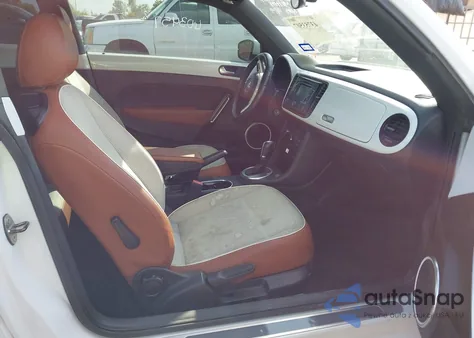 2015 Volkswagen Beetle 1.8T Classic z USA, uszkodzony, nr VIN 3VWF17AT7FM603457